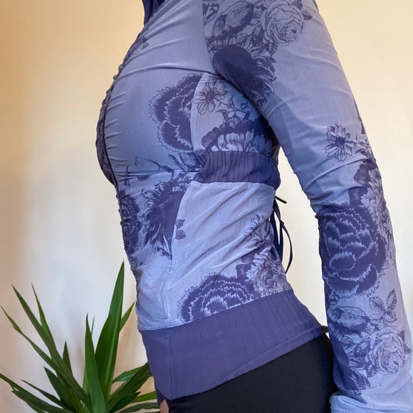 Lululemon Reversible Jacket - Picture 15 of 16